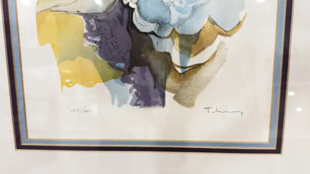 Tarkay Nude with Flowers Signed Lithograph, Numbered Edition, Framed, 1993 - detail